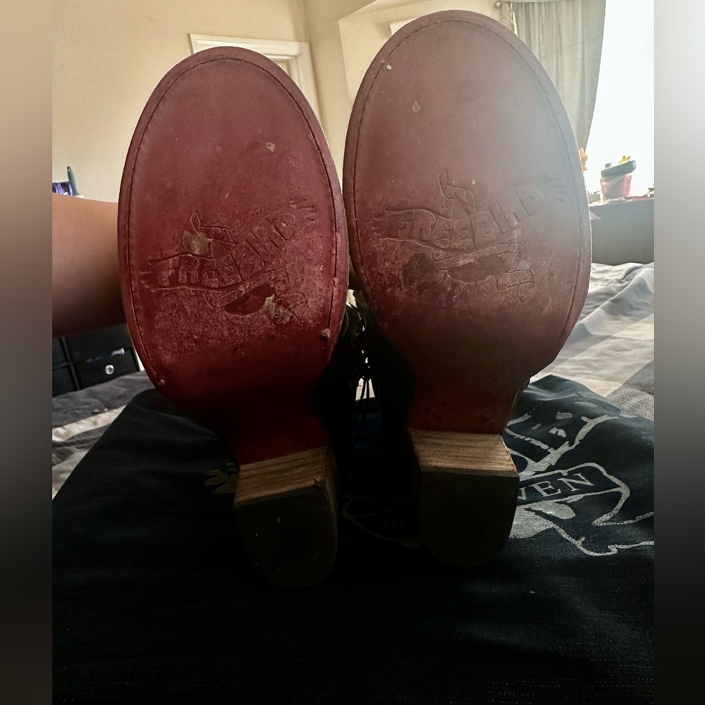 Freebird Baker Boot - Picture 10 of 10